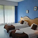 杜班布里特酒店
