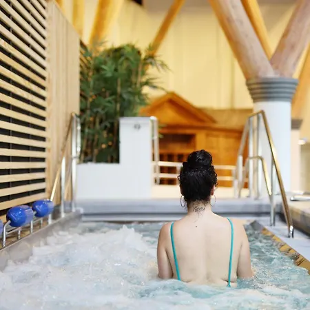 Отель Brit Du Ban