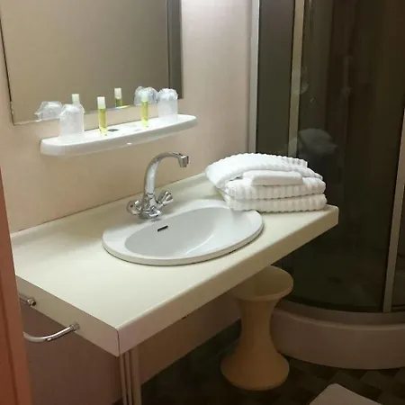 Отель Brit Du Ban 2*