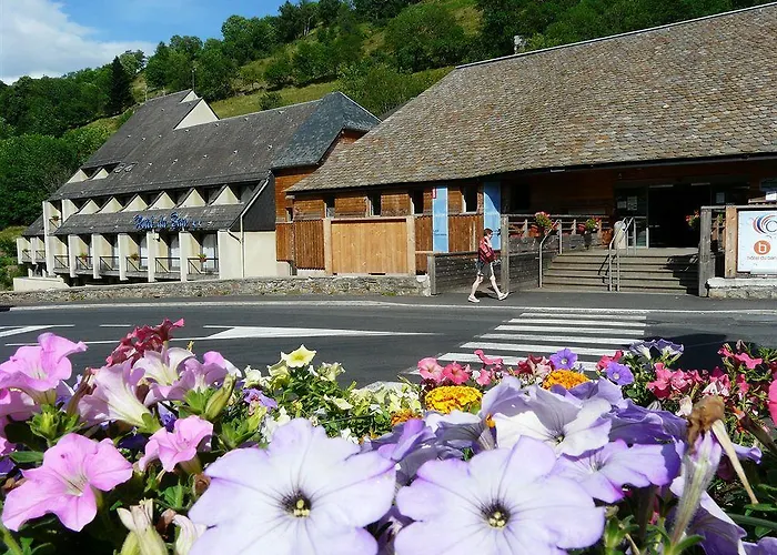 Отель Brit Du Ban