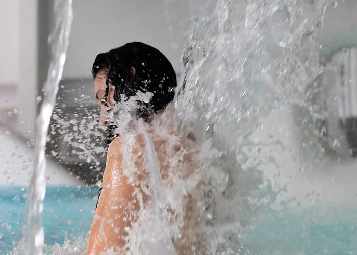 Brit Du Ban Отель Шодз-Эг