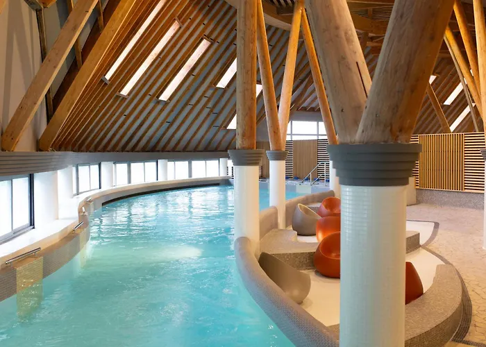 Отель Brit Du Ban