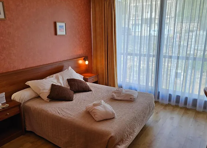 Brit Du Ban Отель