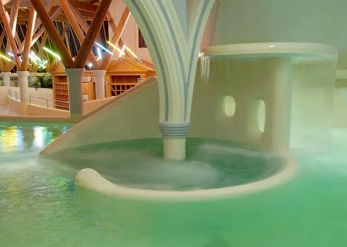 Отель Brit Du Ban